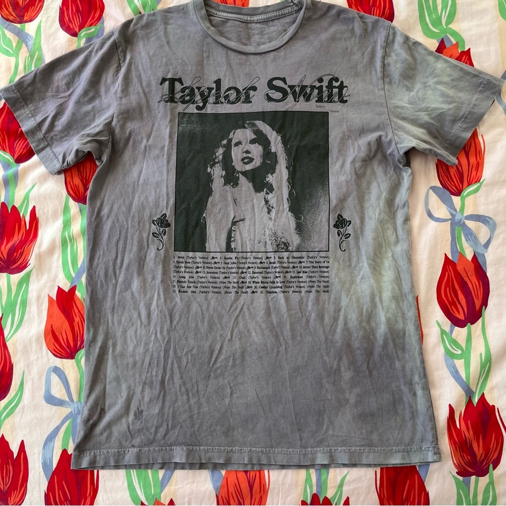 taylor swift tshirt